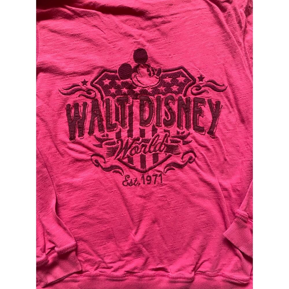 Disney Hoodie Embroidered Walt Disney Logo Back/Chest Size Medium Classic Cotton